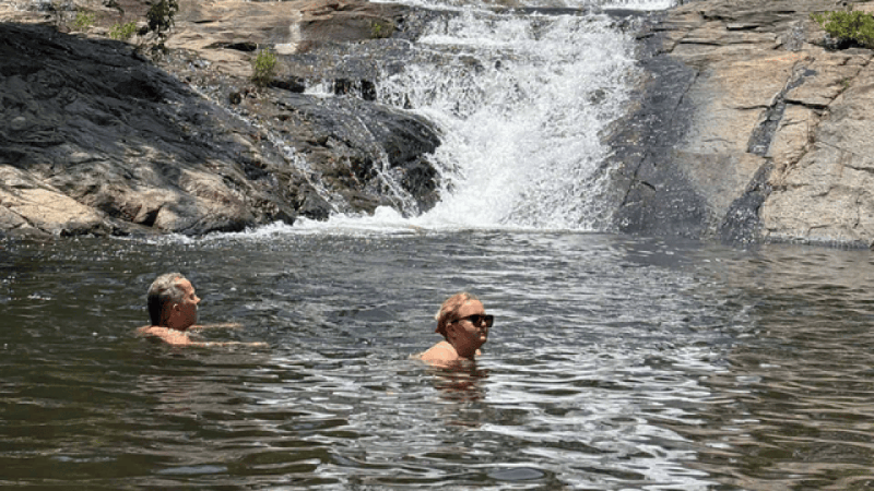  Chuyến đi bộ và tắm suối Chu Yang Sin (tour tiết kiệm)  (5)
